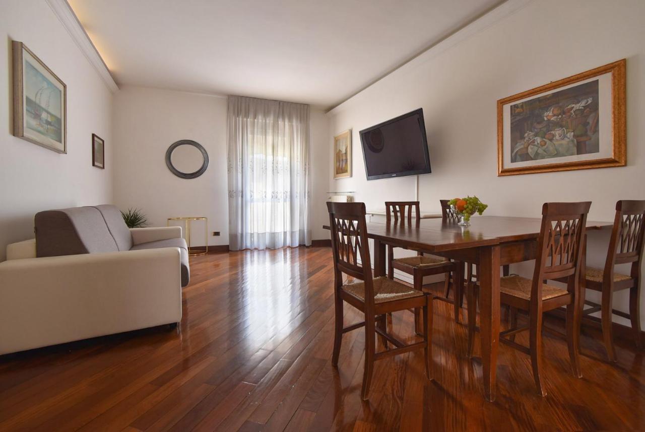 Tito Livio Deluxe Accommodation Padua Buitenkant foto
